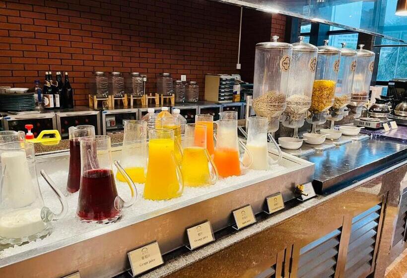 City Hotel Xiamen Free Welcome Fruits