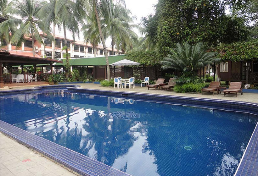 Отель Le Village Beach Resort Kuantan