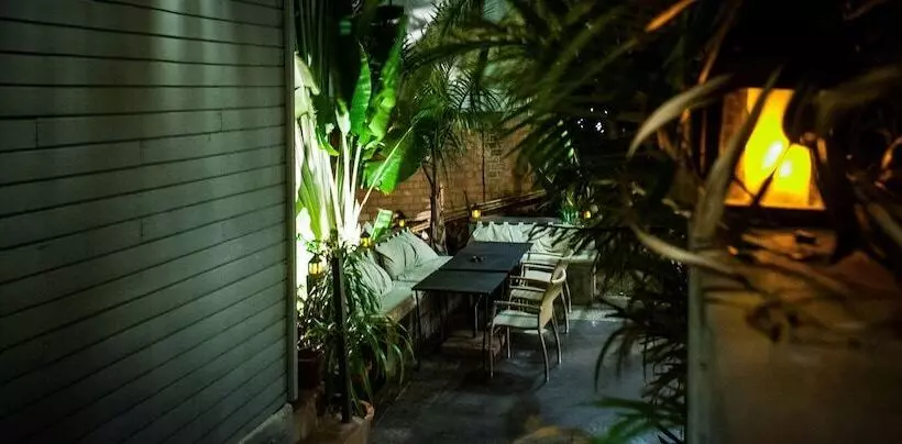هتل Hôtel Restaurant La Ribaudière