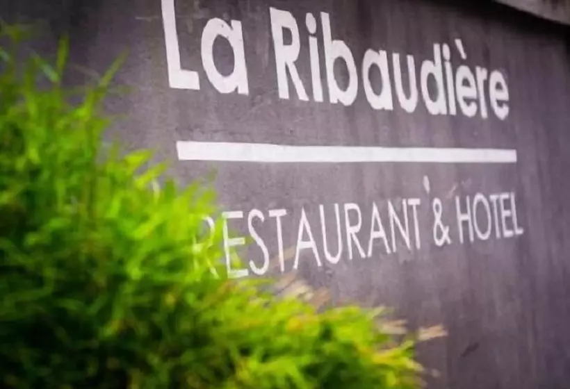 هتل Hôtel Restaurant La Ribaudière