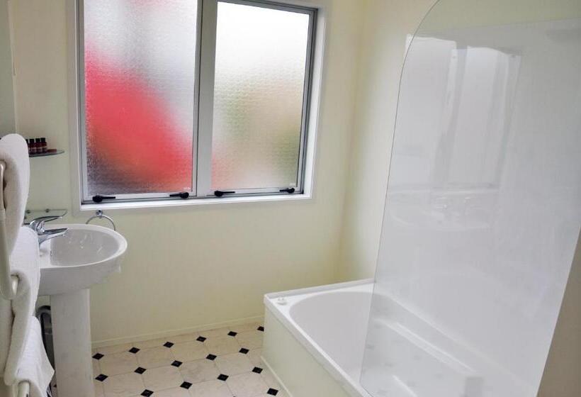 ホテル The Powderhorn Chateau