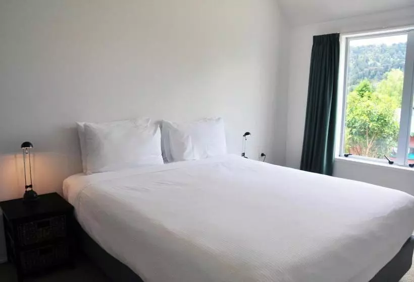 酒店 The Powderhorn Chateau