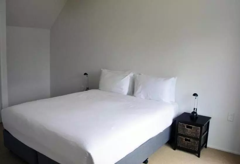 酒店 The Powderhorn Chateau