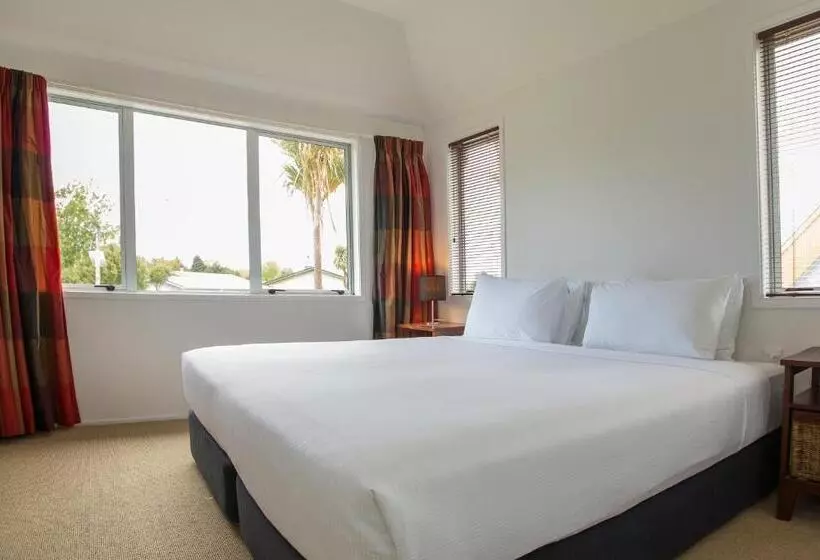 酒店 The Powderhorn Chateau