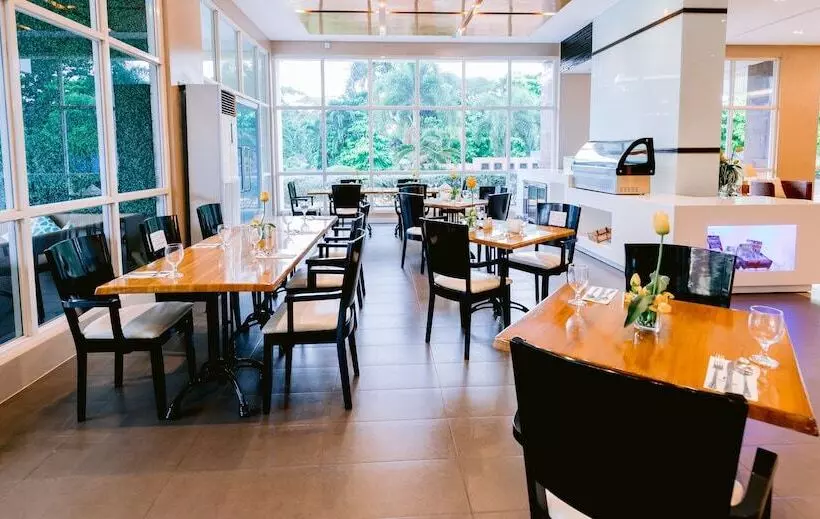 Sotogrande Hotel And Resort