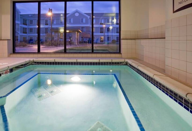 Hotel Staybridge Suites Milwaukee West Oconomowoc, An Ihg