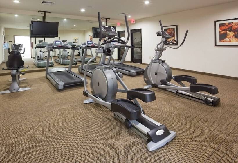 Hotel Staybridge Suites Milwaukee West Oconomowoc, An Ihg