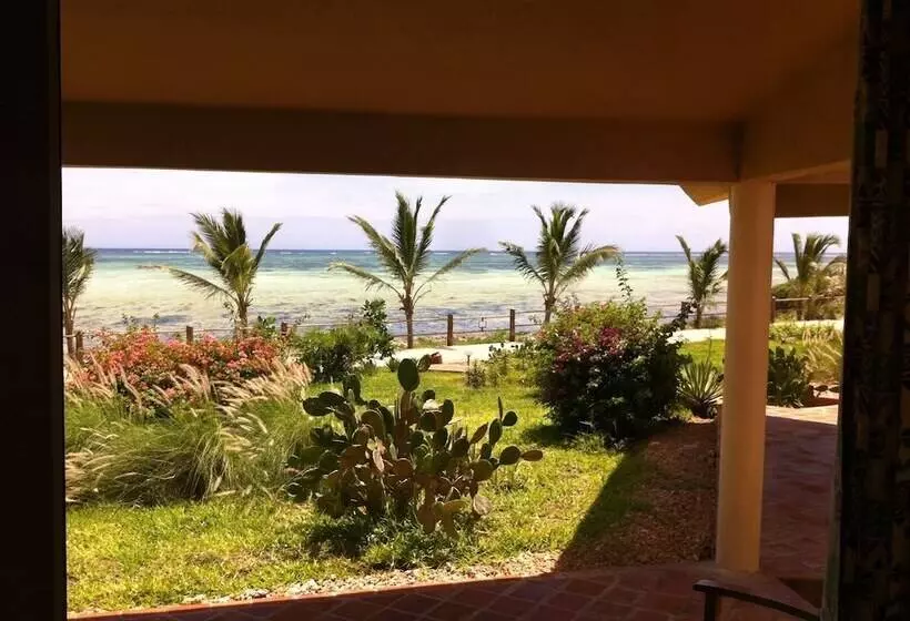 هتل Watamu Bay Ora Resort