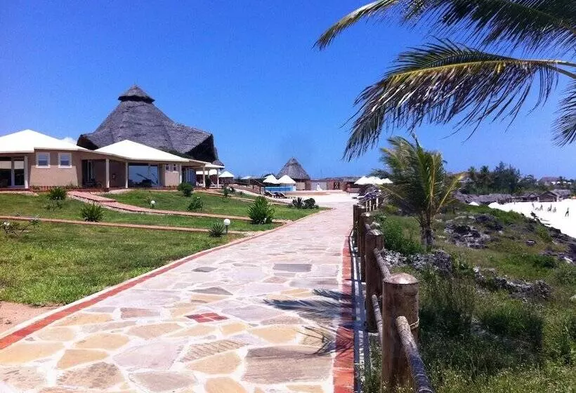 هتل Watamu Bay Ora Resort