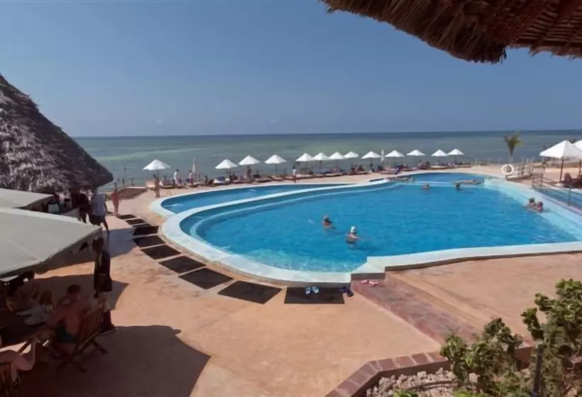 هتل Watamu Bay Ora Resort