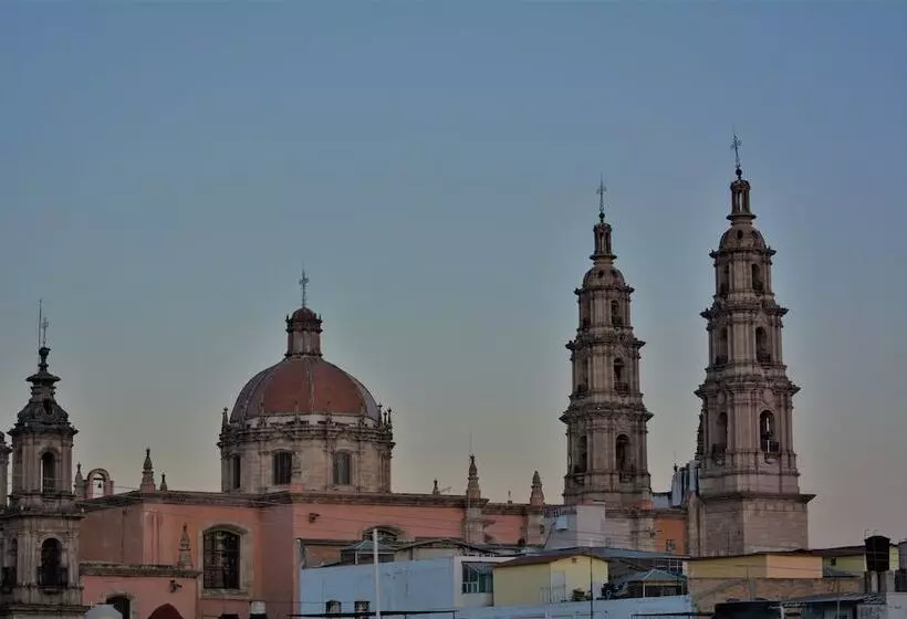 هتل Casa Marfil   Hostel