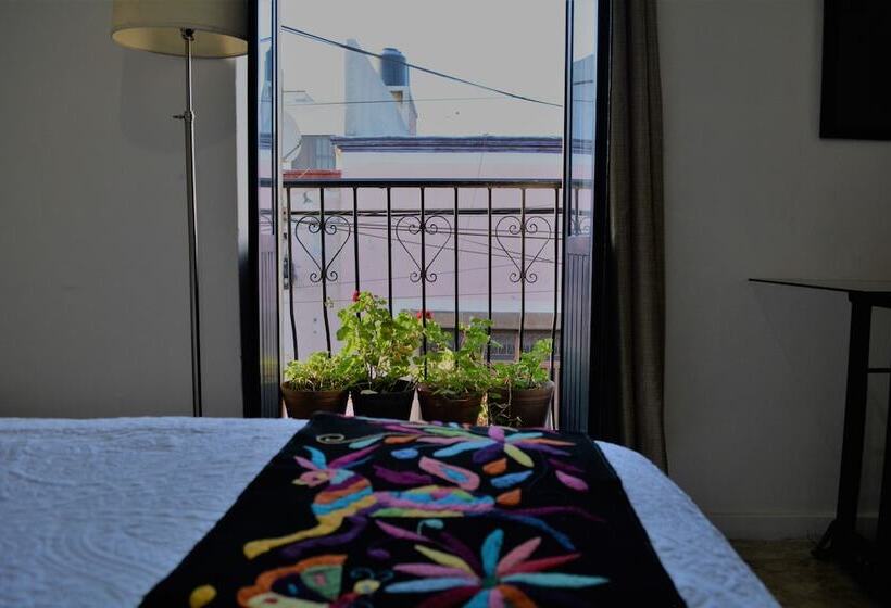 בית מלון כפרי Casa Marfil Hostel