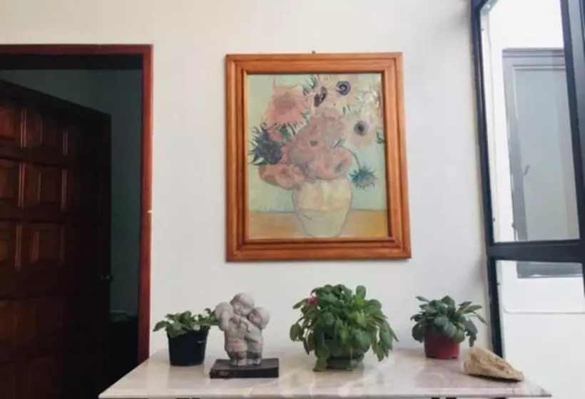 هتل Casa Marfil   Hostel