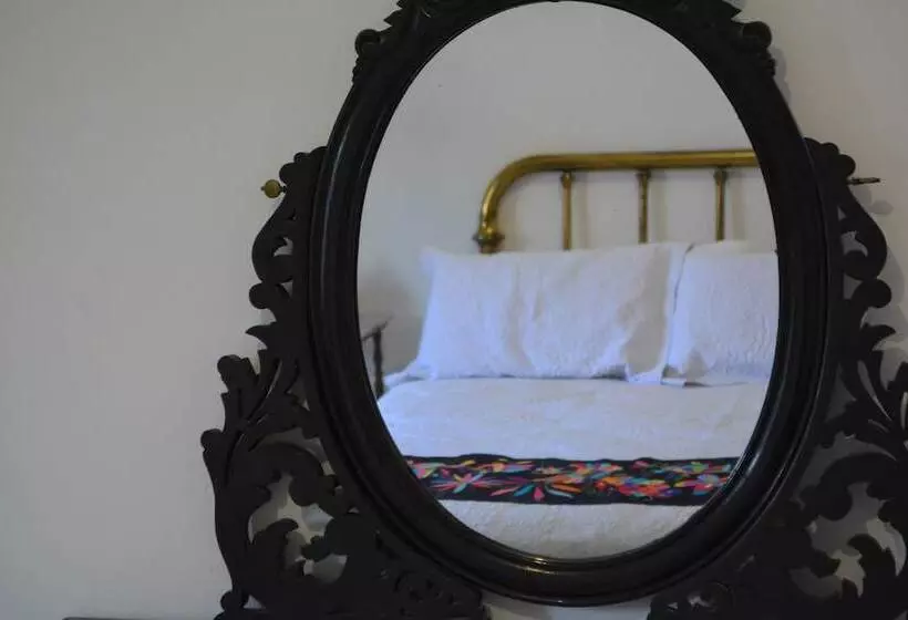 هتل Casa Marfil   Hostel