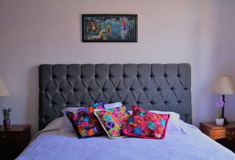 בית מלון כפרי Casa Marfil Hostel