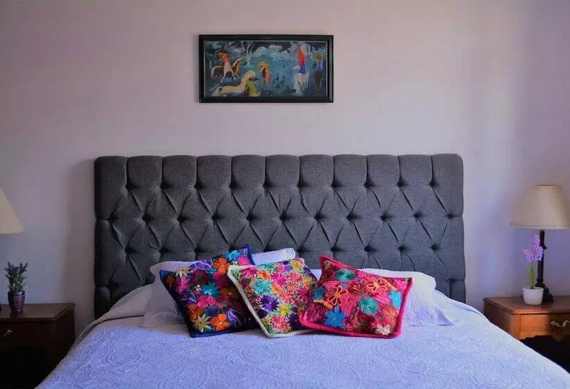 هتل Casa Marfil   Hostel