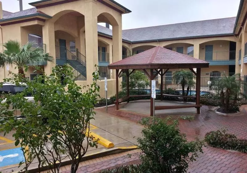 Hotelli Texas Inn And Suites Rgv