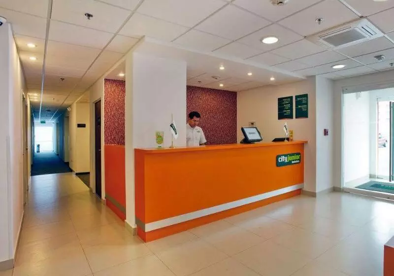 酒店 City Express Junior By Marriott Tijuana Otay