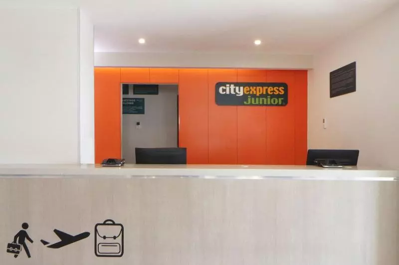 酒店 City Express Junior By Marriott Tijuana Otay