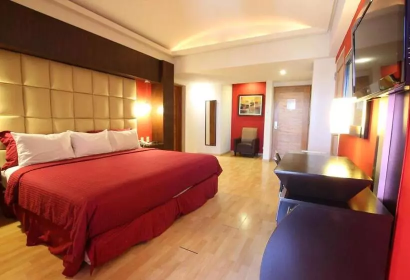 فندق Colon Plaza Business Class