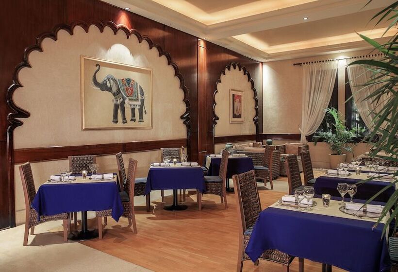 هتل Jaz Makadi Saraya Palms