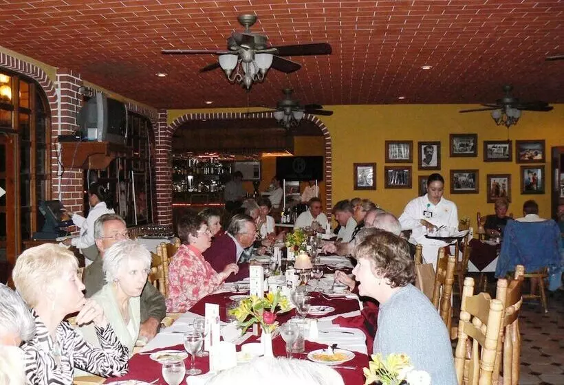 Otel La Hacienda De La Langosta Roja
