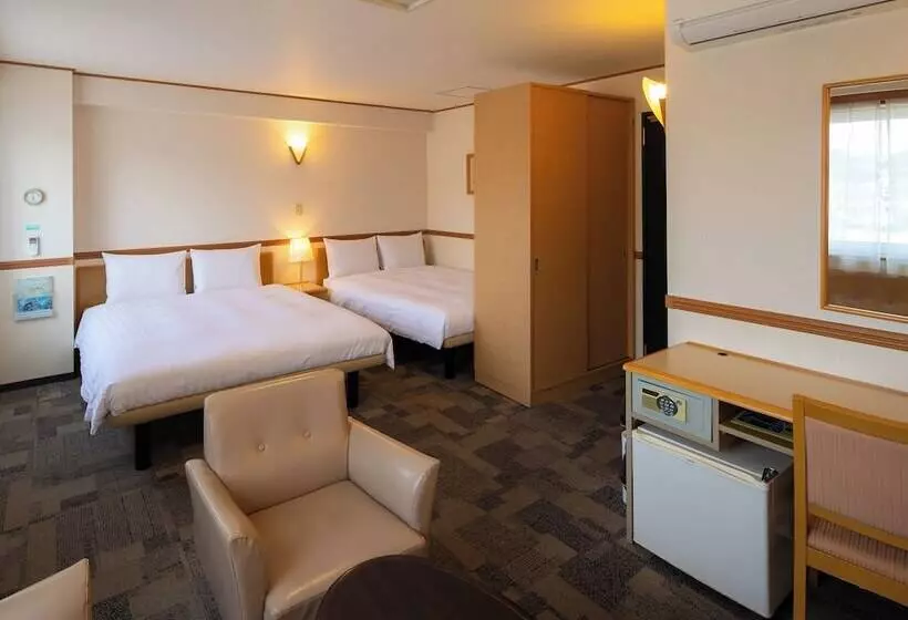 Szálloda Toyoko Inn Kagoshima Chuo-eki Nishi-guchi