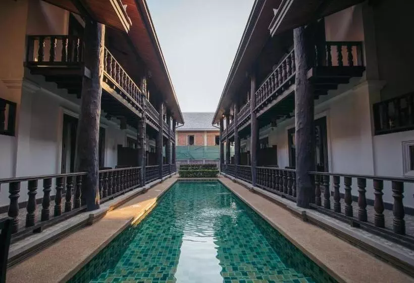 Treasure Hotel Laos