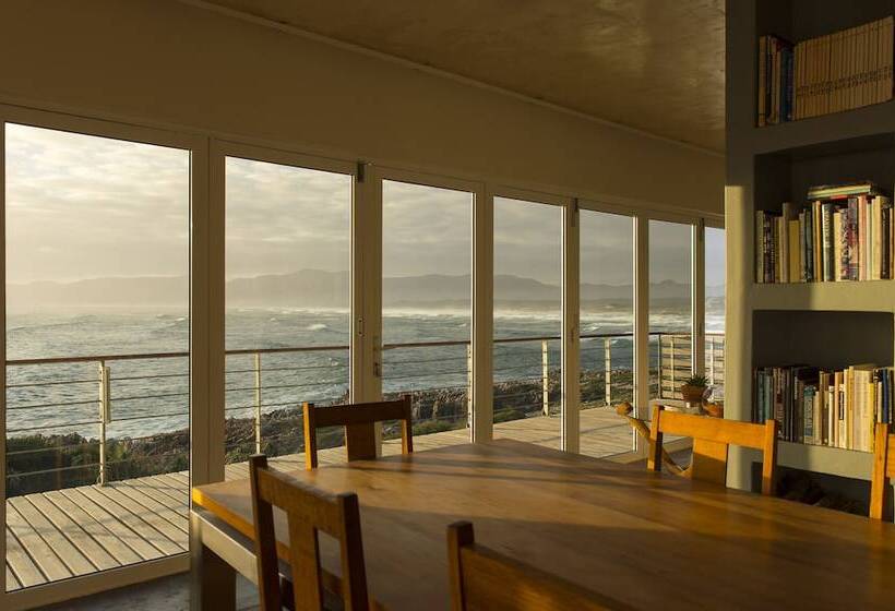 호텔 Whalesong Lodge