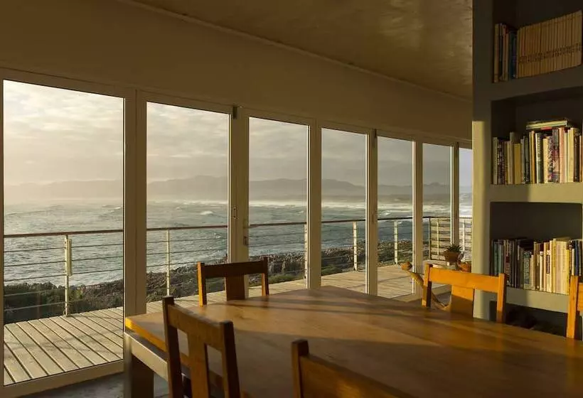 호텔 Whalesong Lodge