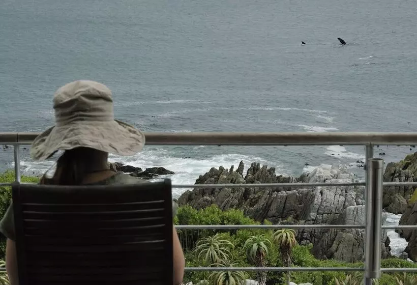 호텔 Whalesong Lodge