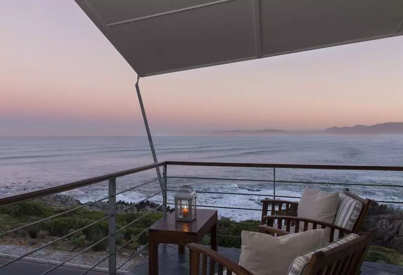 호텔 Whalesong Lodge