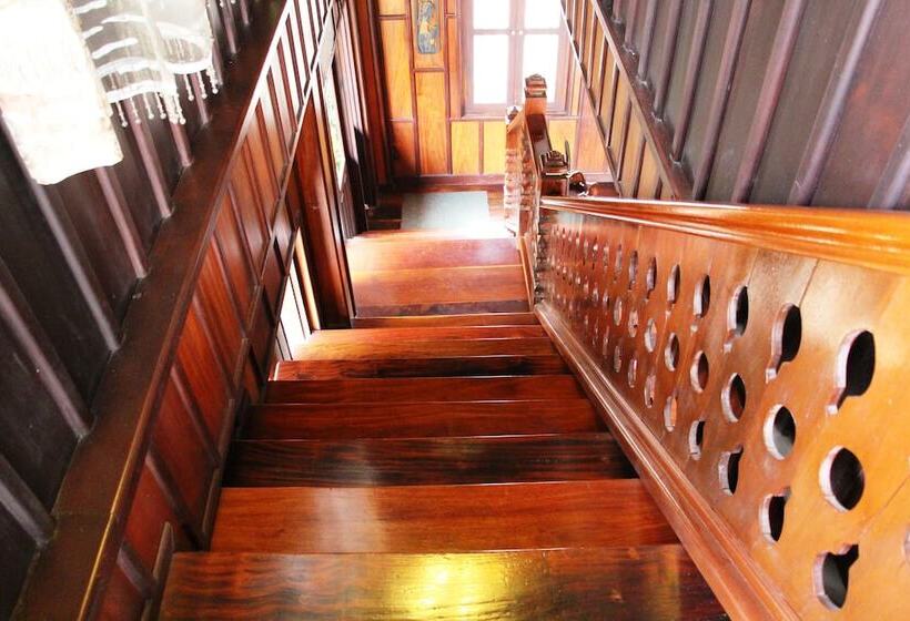 Villa Senesouk Luang Prabang