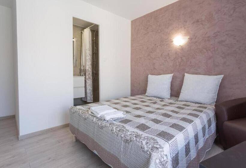 בית מלון כפרי Alizéa