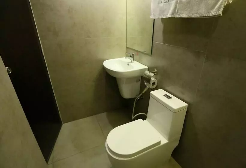 Отель Ava Gil Puyat