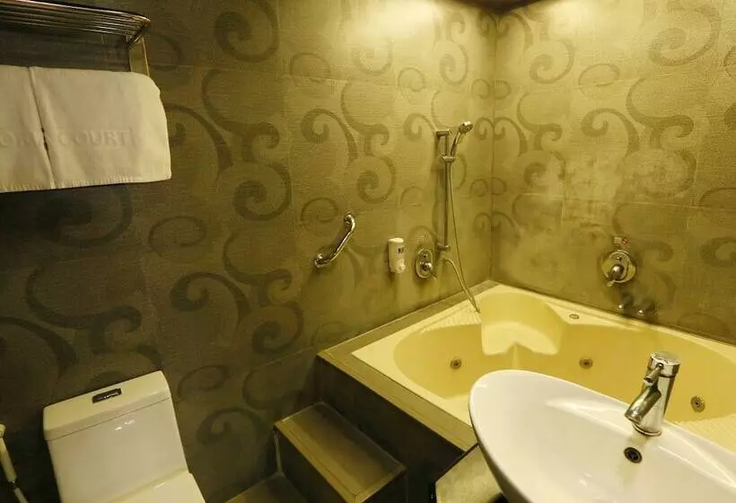 Отель Ava Gil Puyat