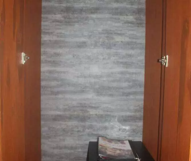 Отель Ava Gil Puyat