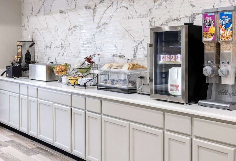 בית מלון כפרי Baymont By Wyndham Budd Lake