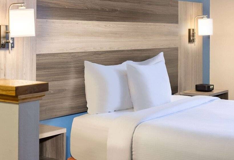 בית מלון כפרי Baymont By Wyndham Budd Lake