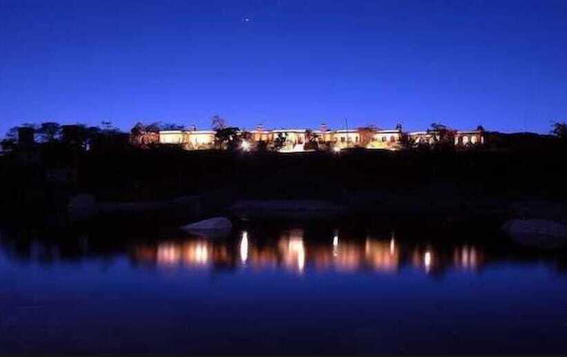 Hotel Bundelkhand Riverside