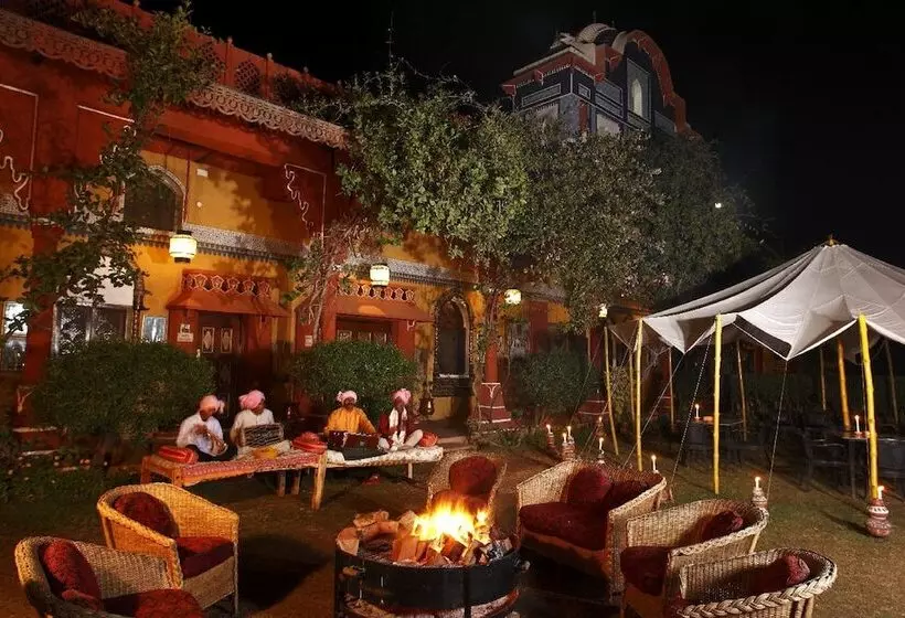 בית מלון כפרי Bundelkhand Riverside