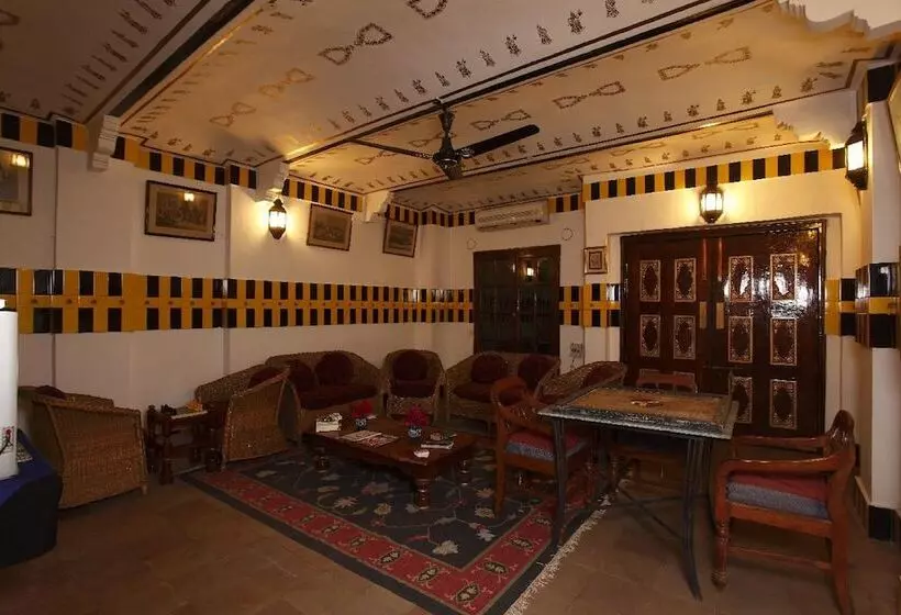 בית מלון כפרי Bundelkhand Riverside