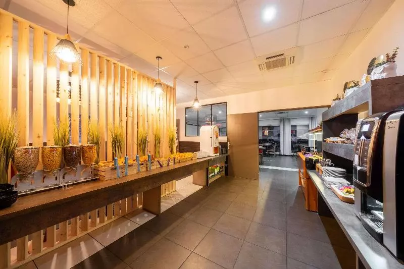 Comfort Hotel Dijon Sud   21600 Longvic