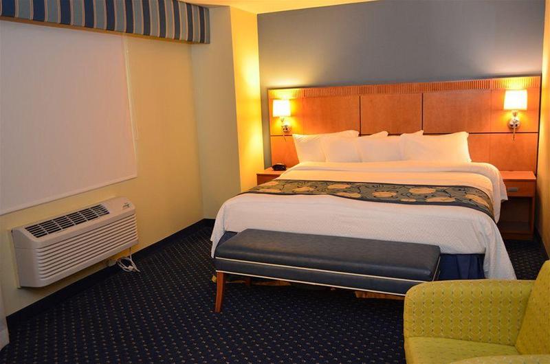 هتل Courtyard Aguadilla