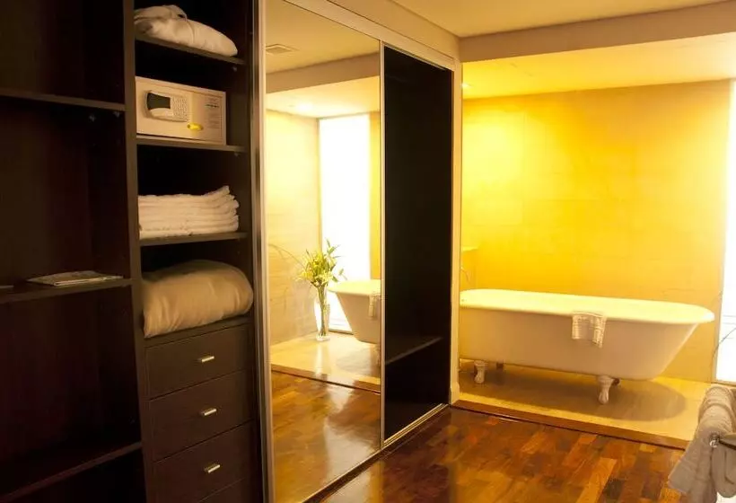 هتل Kenton Palace Buenos Aires