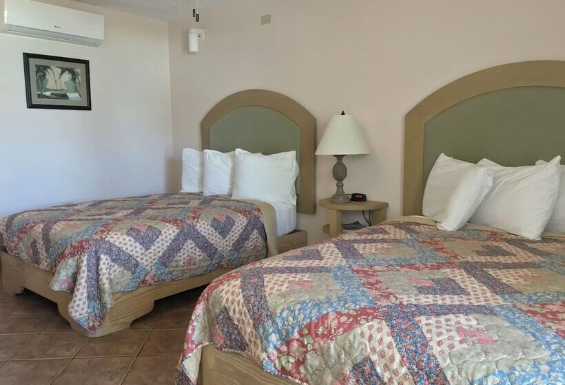 هتل Luquillo Sunrise Beach Inn