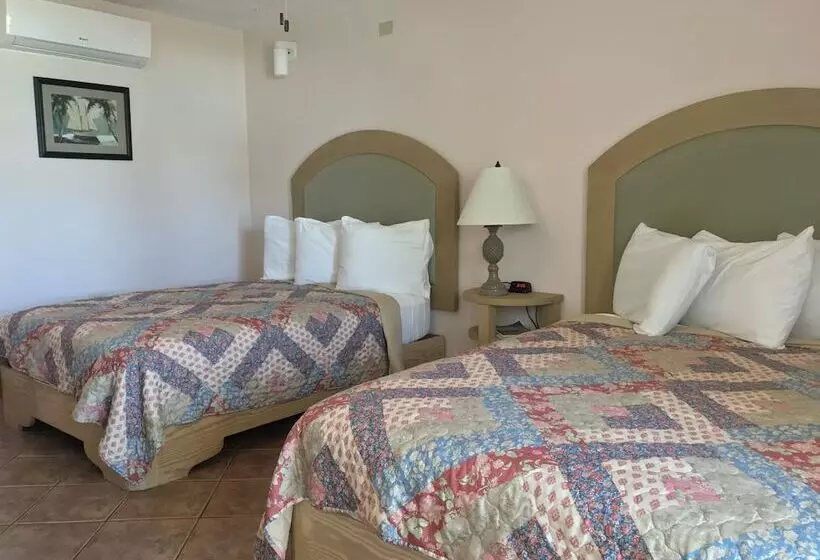 هتل Luquillo Sunrise Beach Inn