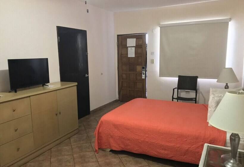 هتل Luquillo Sunrise Beach Inn