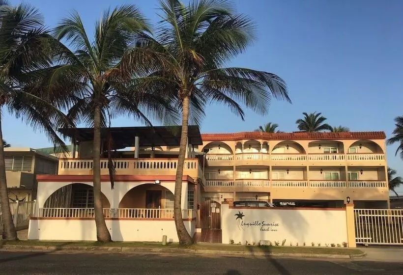 هتل Luquillo Sunrise Beach Inn