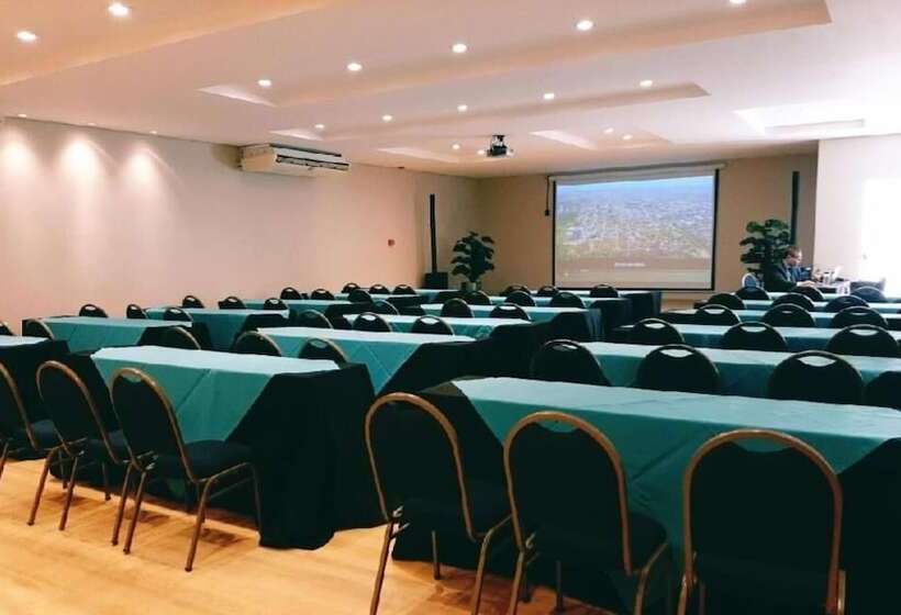 酒店 Maximus Business